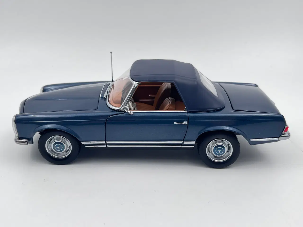 Billede 9 - 1963 Mercedes-Benz 230 SL Pagoda 1:18