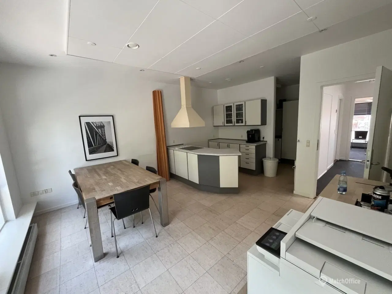 Billede 13 - Pænt og indflytningsklart kontorlejemål beliggende på hele 1. salen