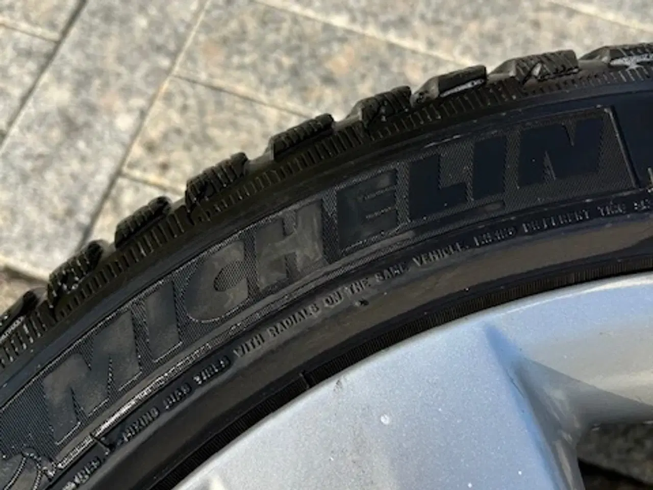 Billede 2 - 4 nye Michelin Alpin5 225/45/R17 på orig BMW alu