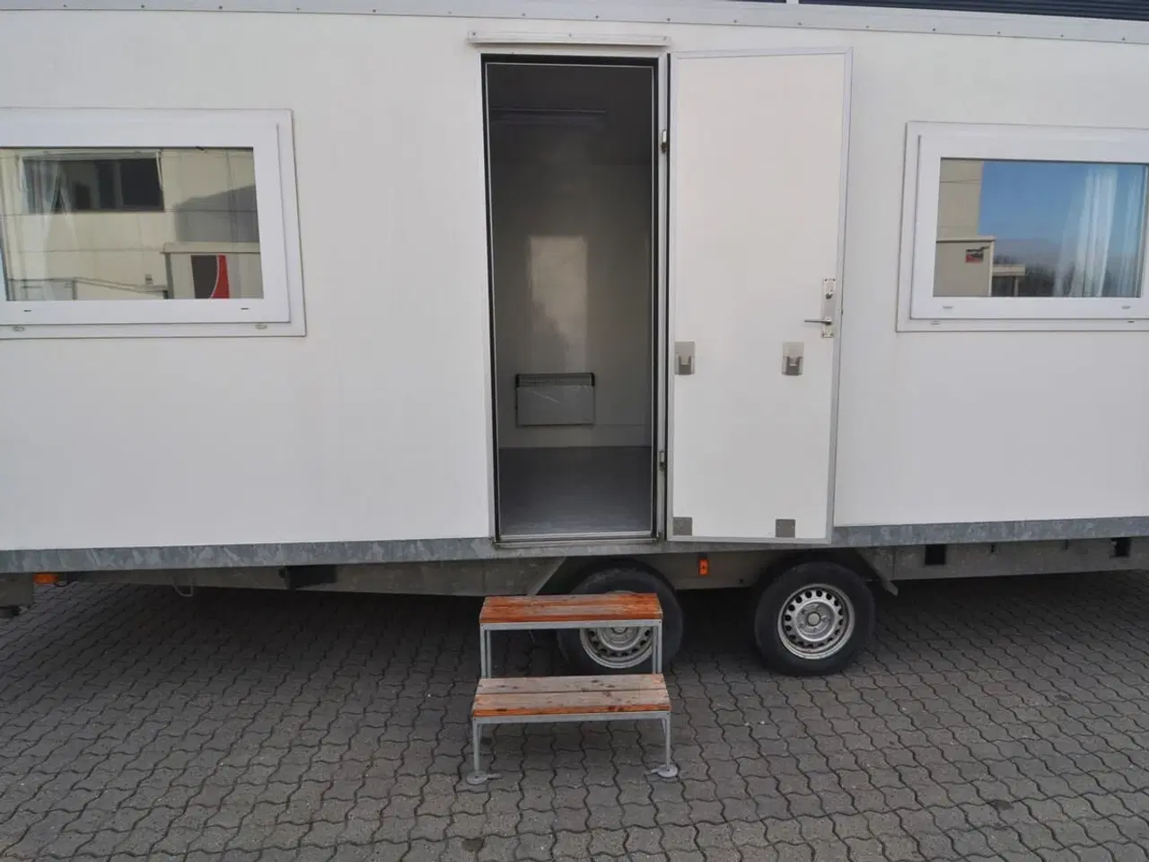 Billede 2 - Type 730: VIP-artist luksusvogn