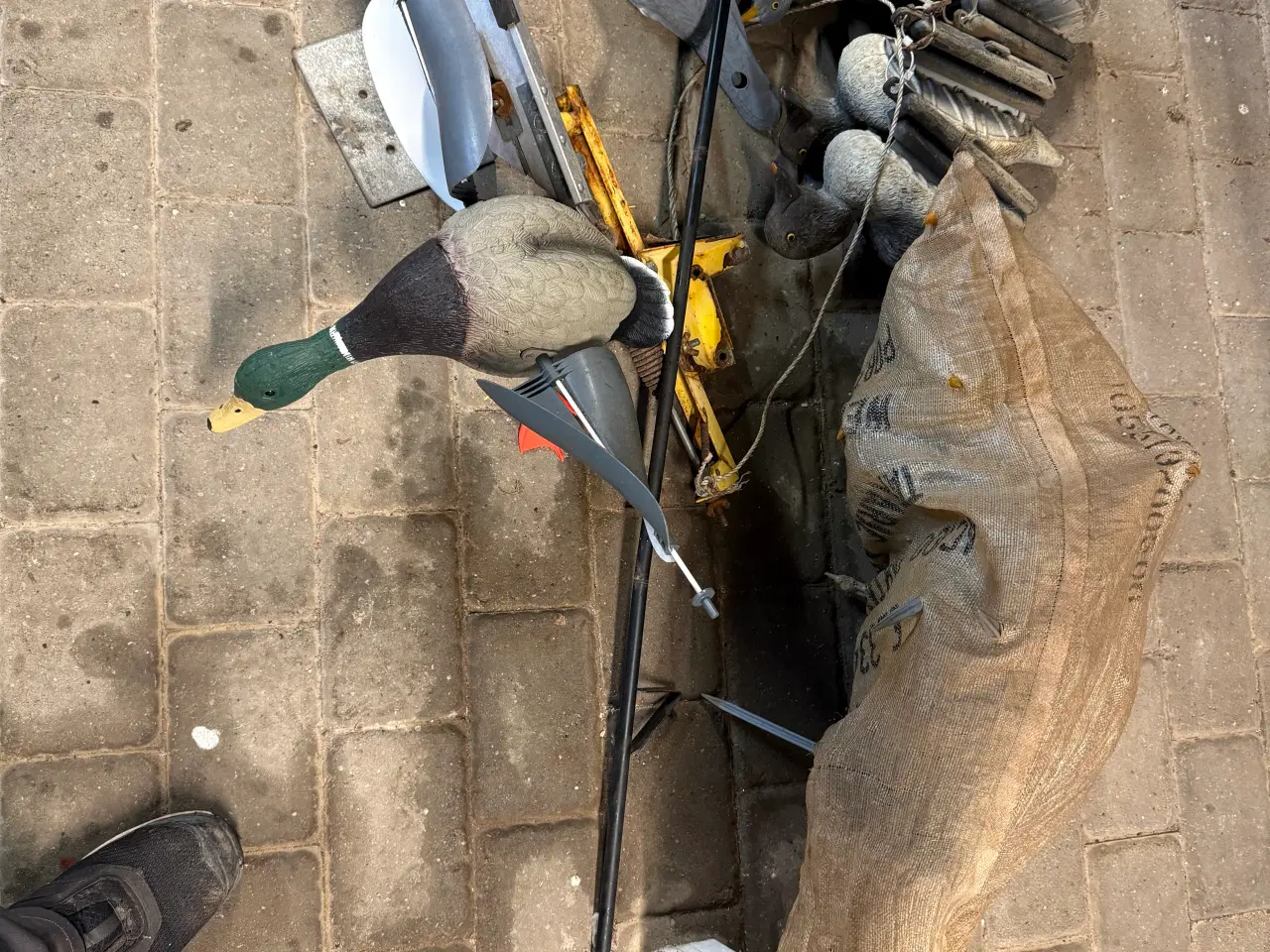 Billede 1 - Lerduekaster og lokkefugle