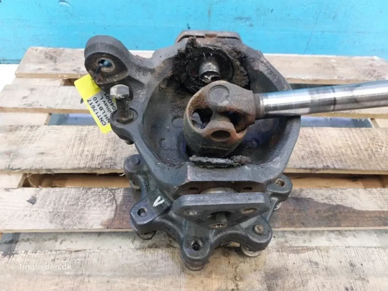 Billede 14 - New Holland LB110 Styrespindel L. 85827740