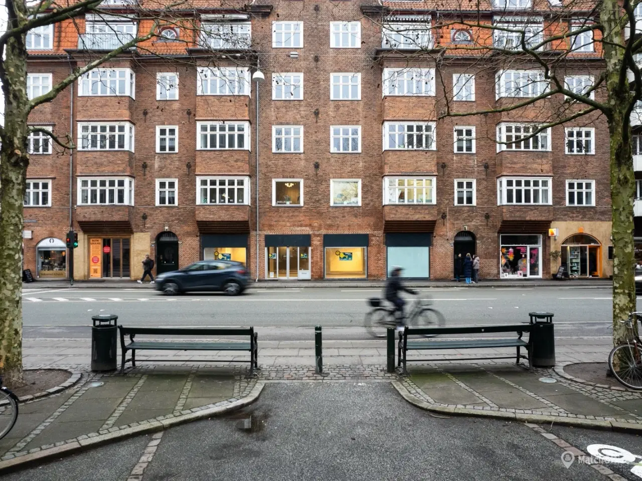Billede 13 - NY PRIS: Butikslokale med stor og åben planløsning centralt på Falkoner Allé