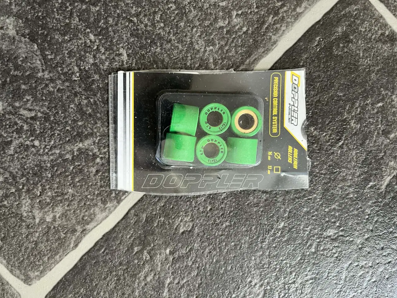 Billede 1 - Ruller til Scooter/Knallert, 16x13 6,7g