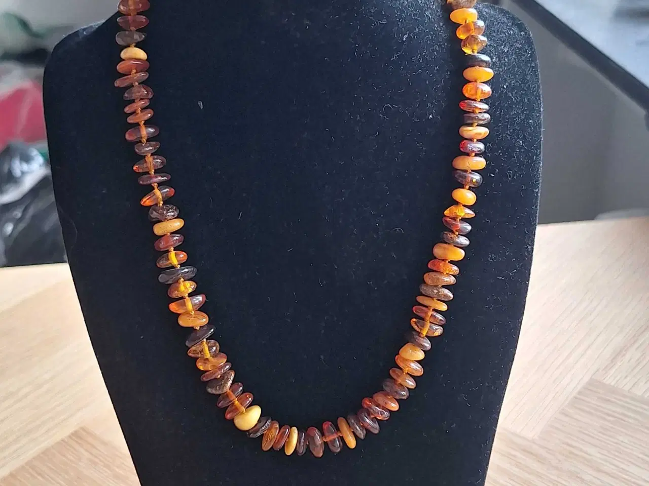 Billede 1 - Poleret ravhalskæde