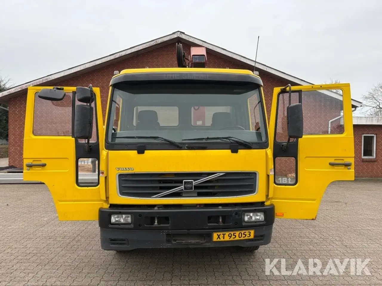 Billede 9 - Lastbil Volvo Fl 18 E 4x2 Luft med HMF 1430 kran