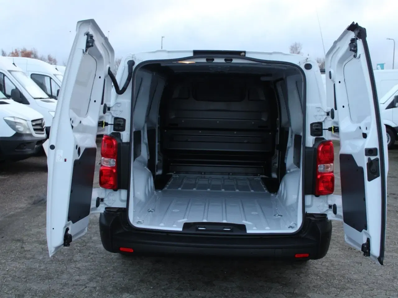 Billede 11 - Opel Vivaro-e 75 Enjoy L3