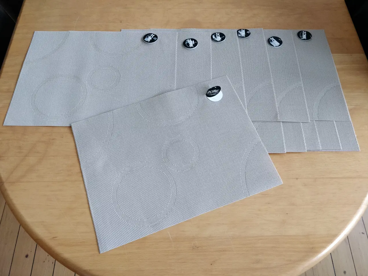 Billede 5 - Dækkeservietter, Zone