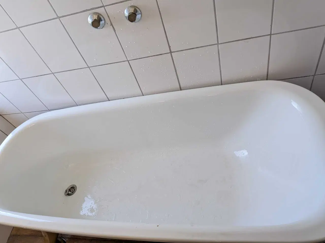 Billede 2 - Som Nyt Luksusbadekar – Ren Forkælelse Ventar! ✨️