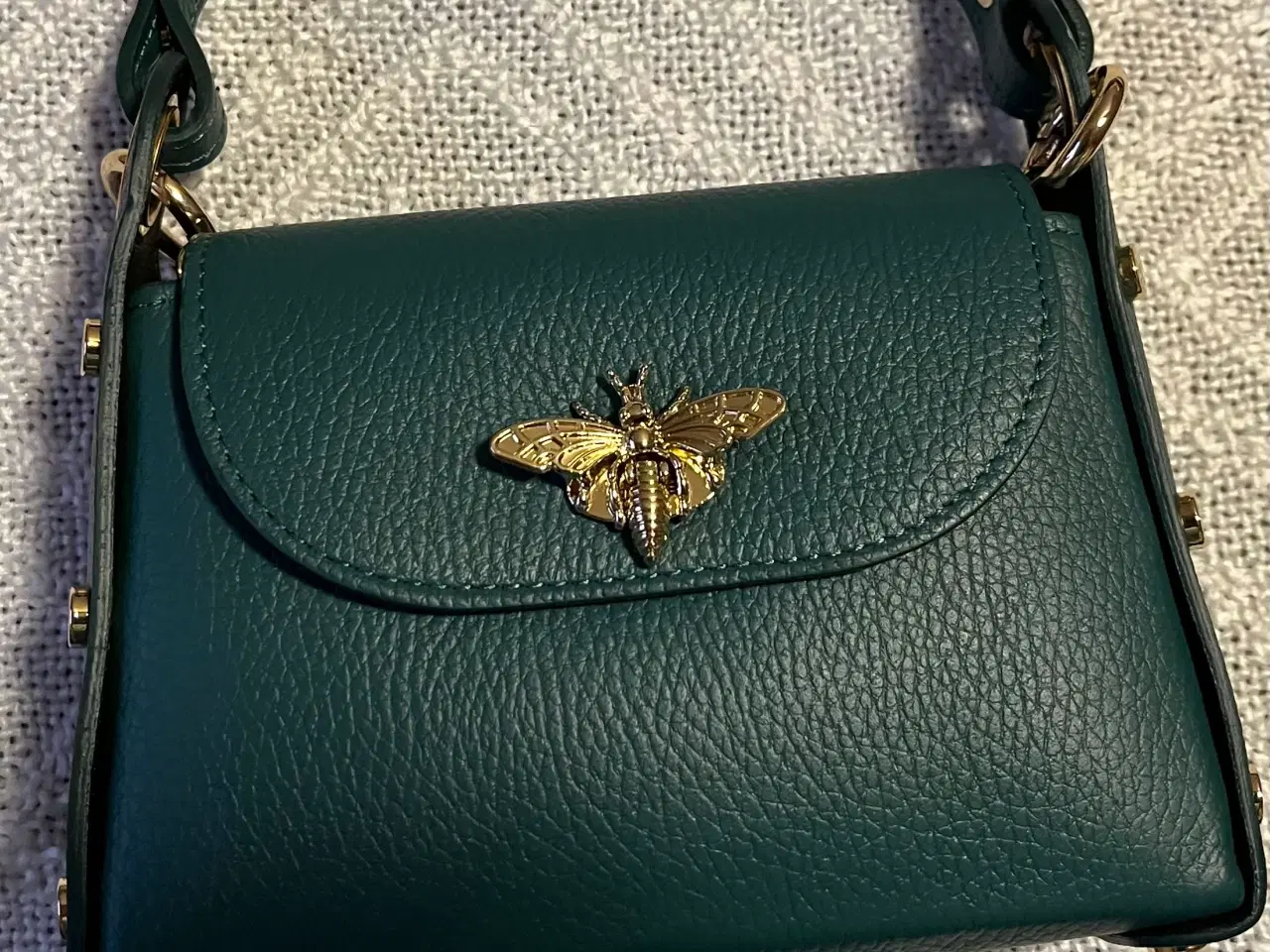 Billede 4 - Grøn “BI” taske, skind