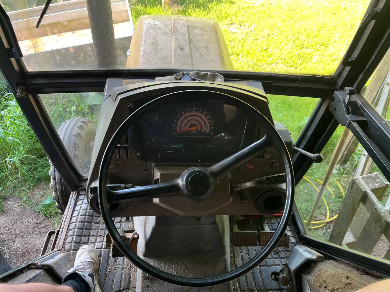 Billede 7 - Traktor, Leyland 702