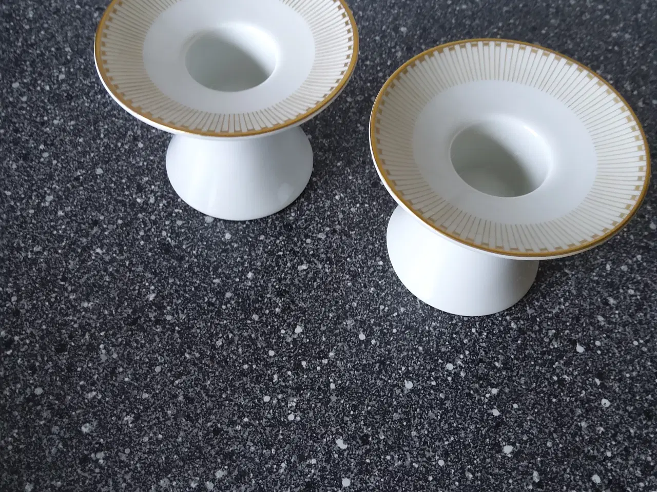 Billede 2 - Porcelæn lysestager 