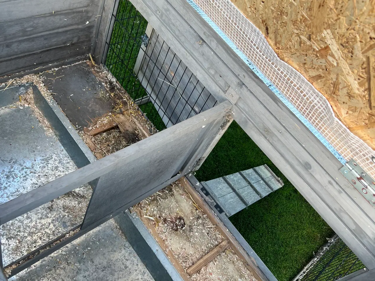 Billede 3 - Udendørs kaninbur med løbegård