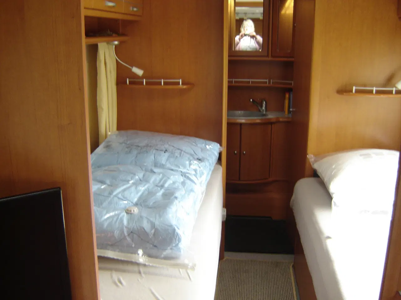 Billede 7 - Velholdt campingvogn med helsårstelt (Gysto) 