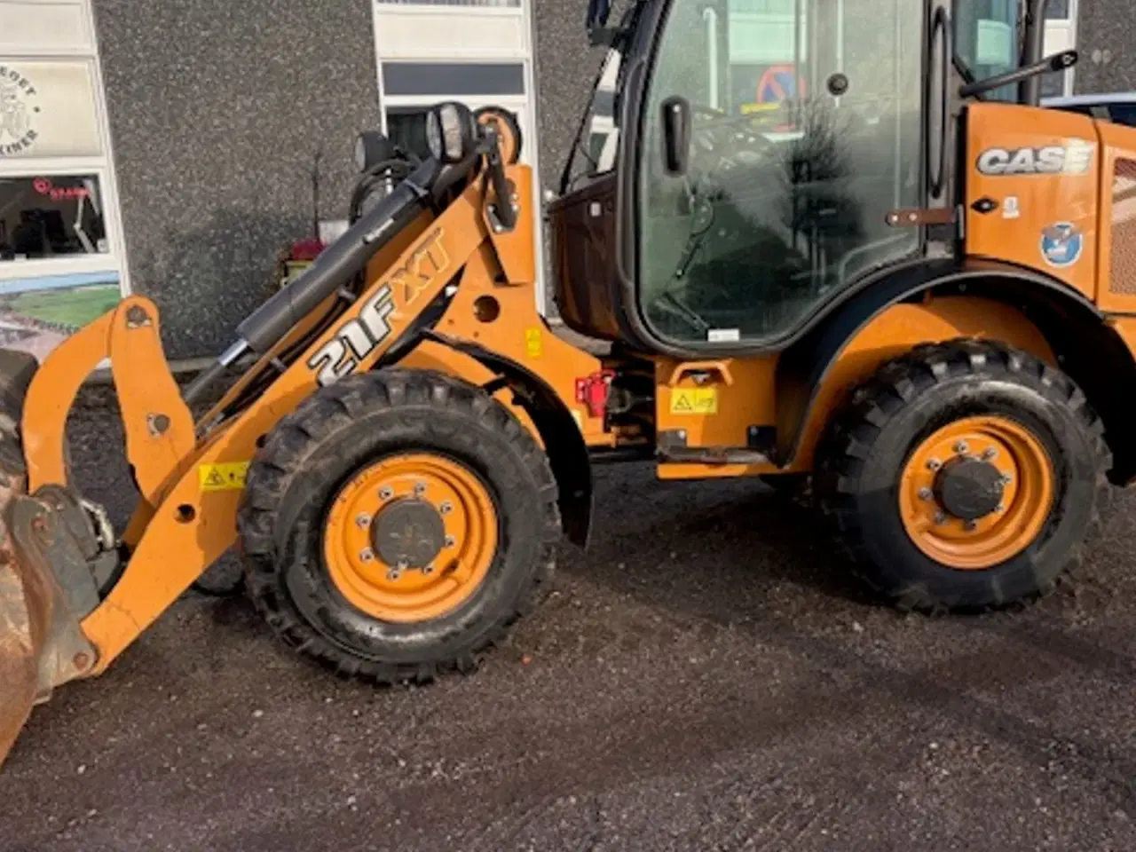 Billede 1 - Case 21F MINIGED MED HYDRAULISK SKIFT, SKOVL OG GAFLER