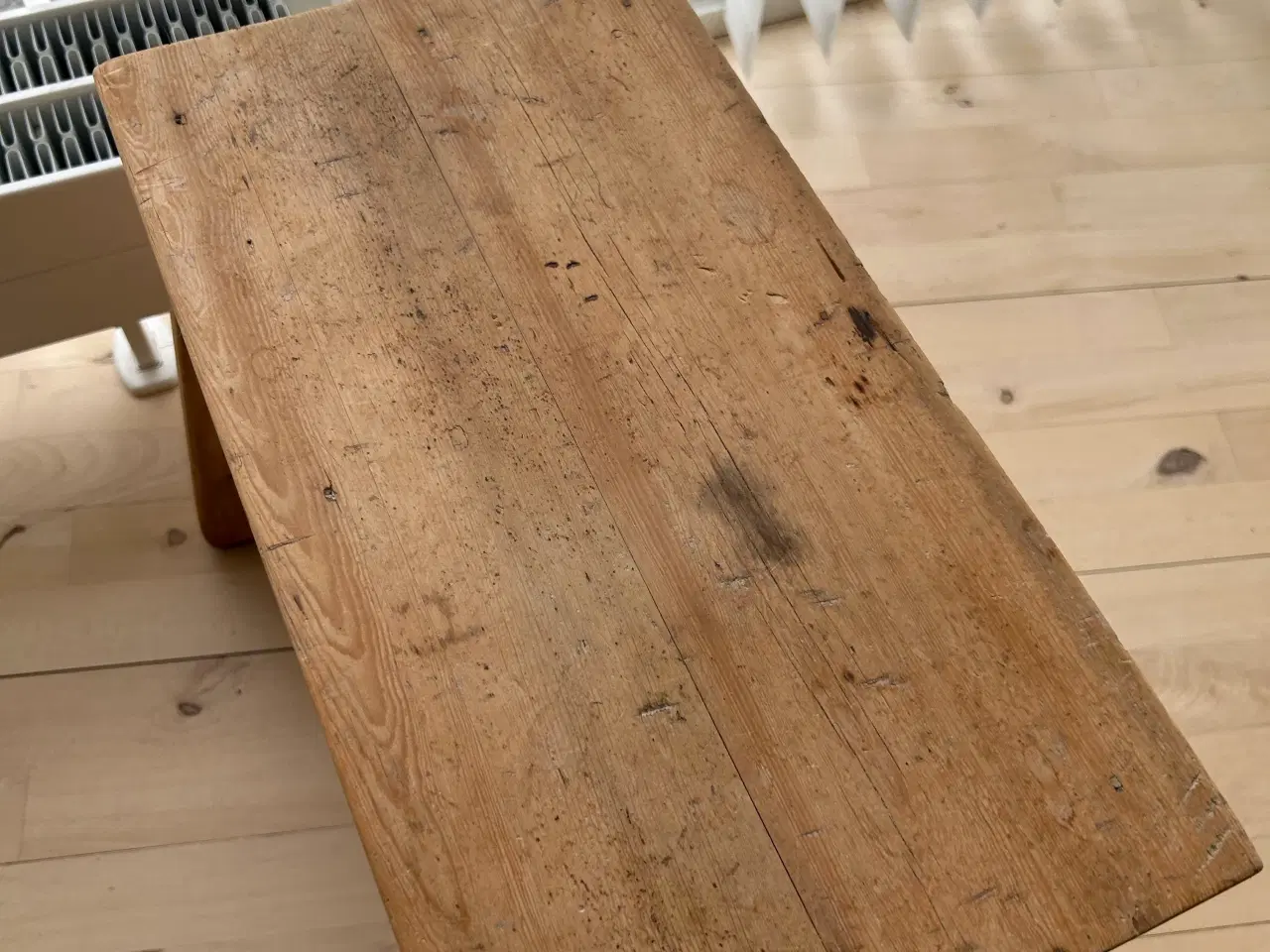 Billede 1 - Gammel træskammel