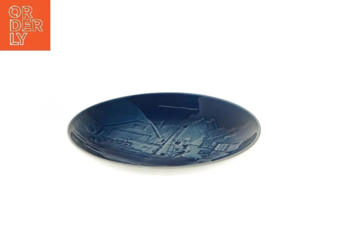 Billede 4 - Juleplatte B&G 1976 fra Bing & Grøndahl (str. Ø 18,2 cm)