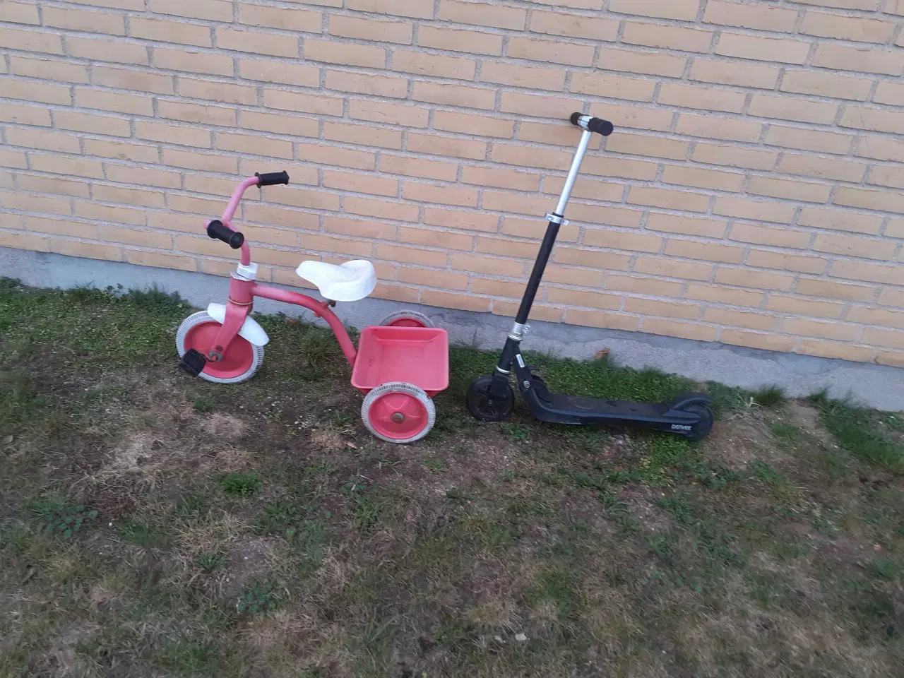 Billede 1 - Tre hjulet cykel og løbe hjul