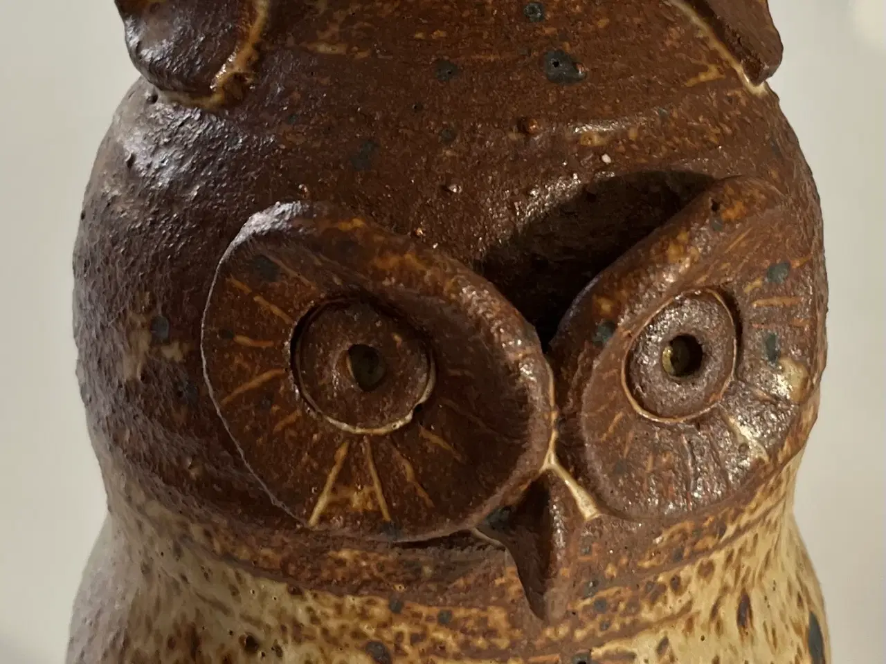 Billede 2 - VISBY flaske med uglemotiv - hånddrejet stentøj H 