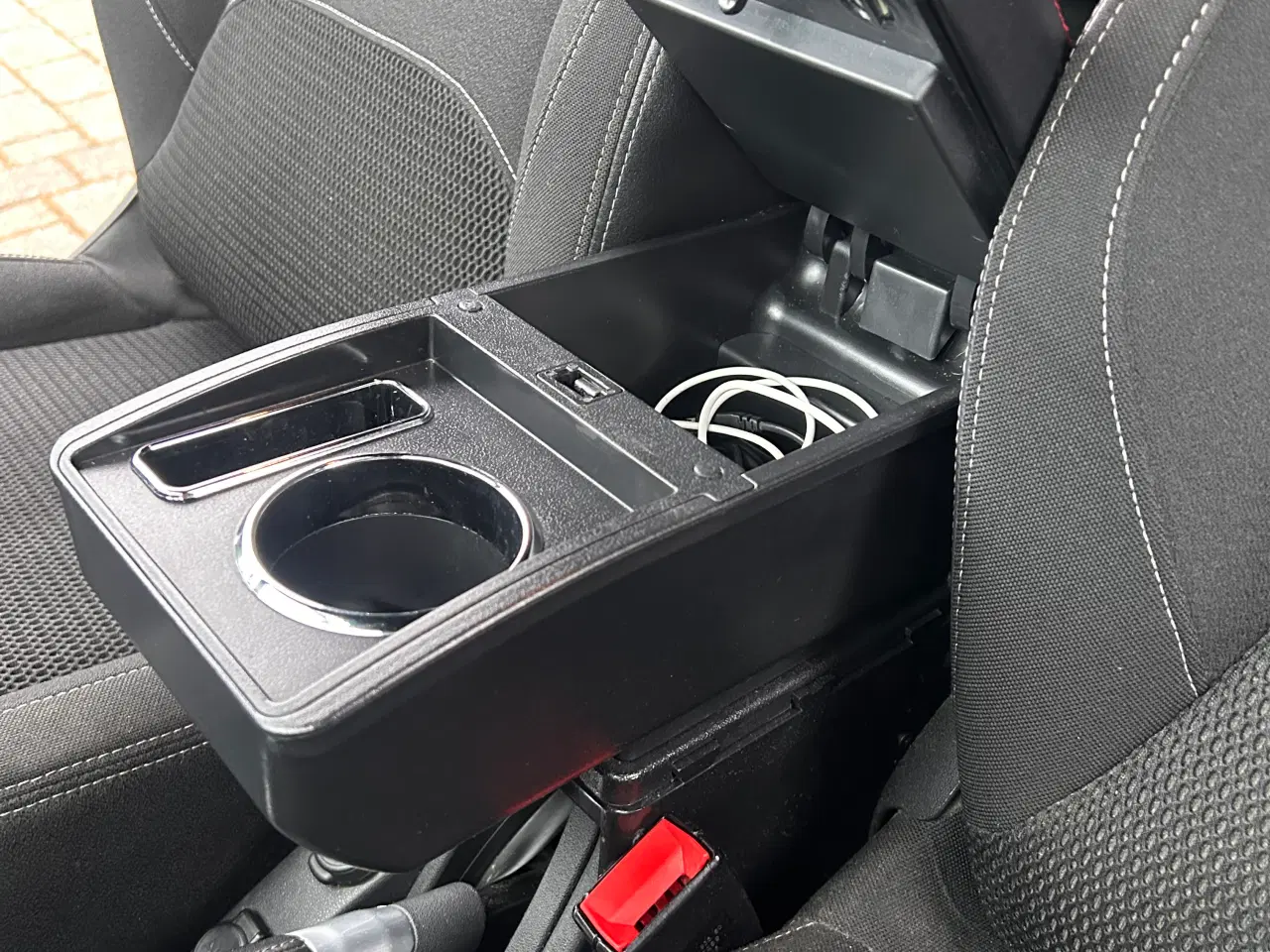 Billede 7 - DS 3 1.6 HDi – Økonomisk og velholdt bil til salg.