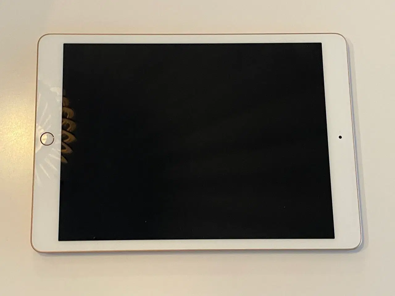 Billede 1 - Ipad 8 gen, 32 GB, næsten ikke brugt
