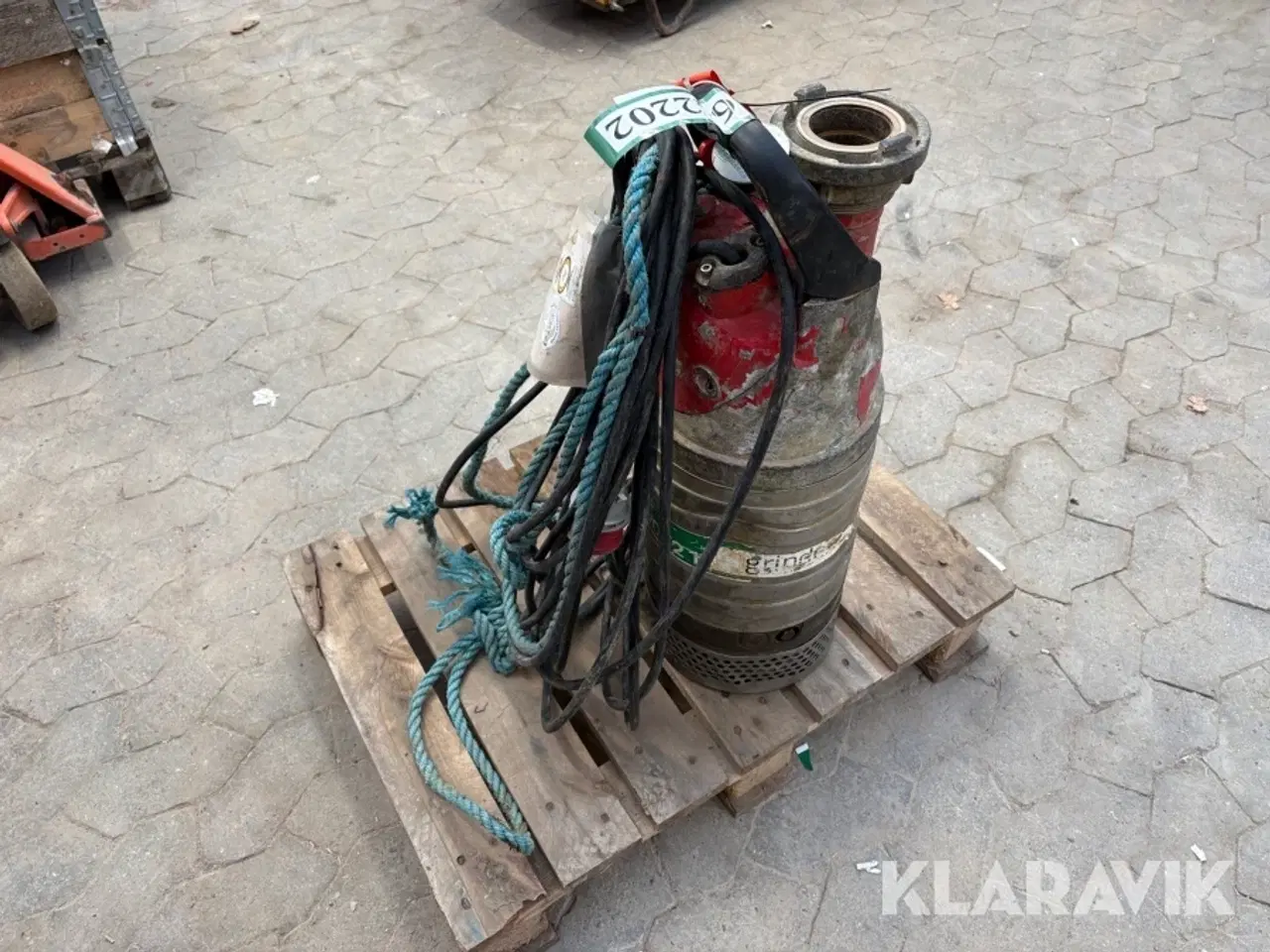 Billede 2 - Dykpumpe Grindet 8102