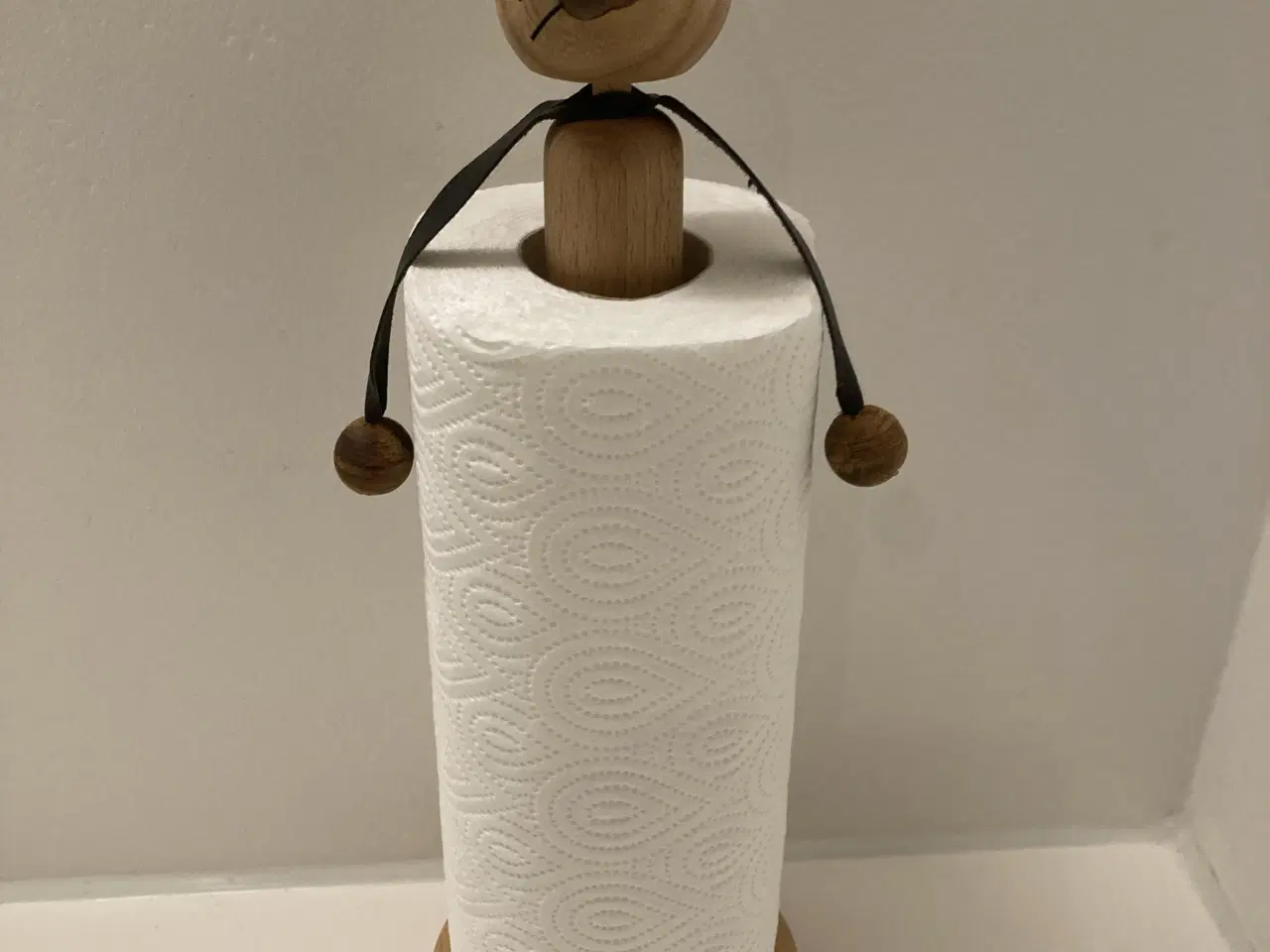 Billede 2 - Køkkenrulle holder i bøg