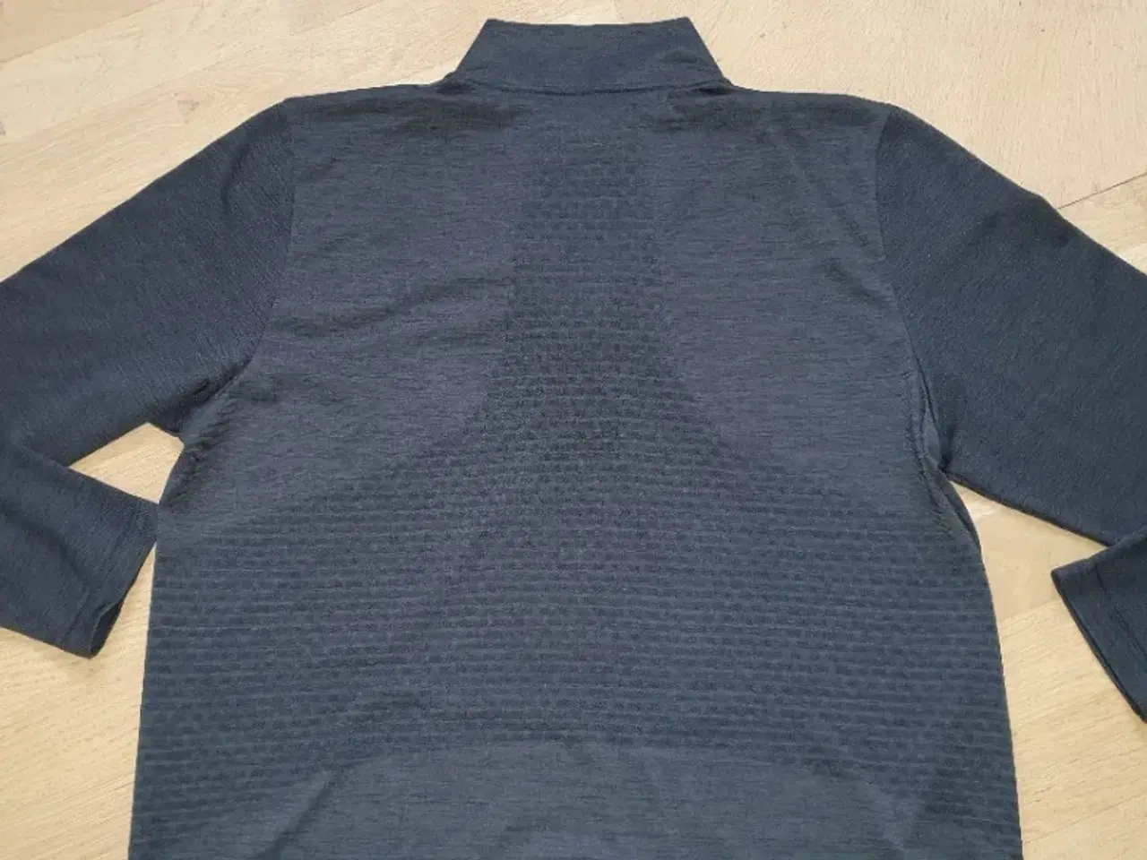 Billede 3 - Trøje/Strikketrøje