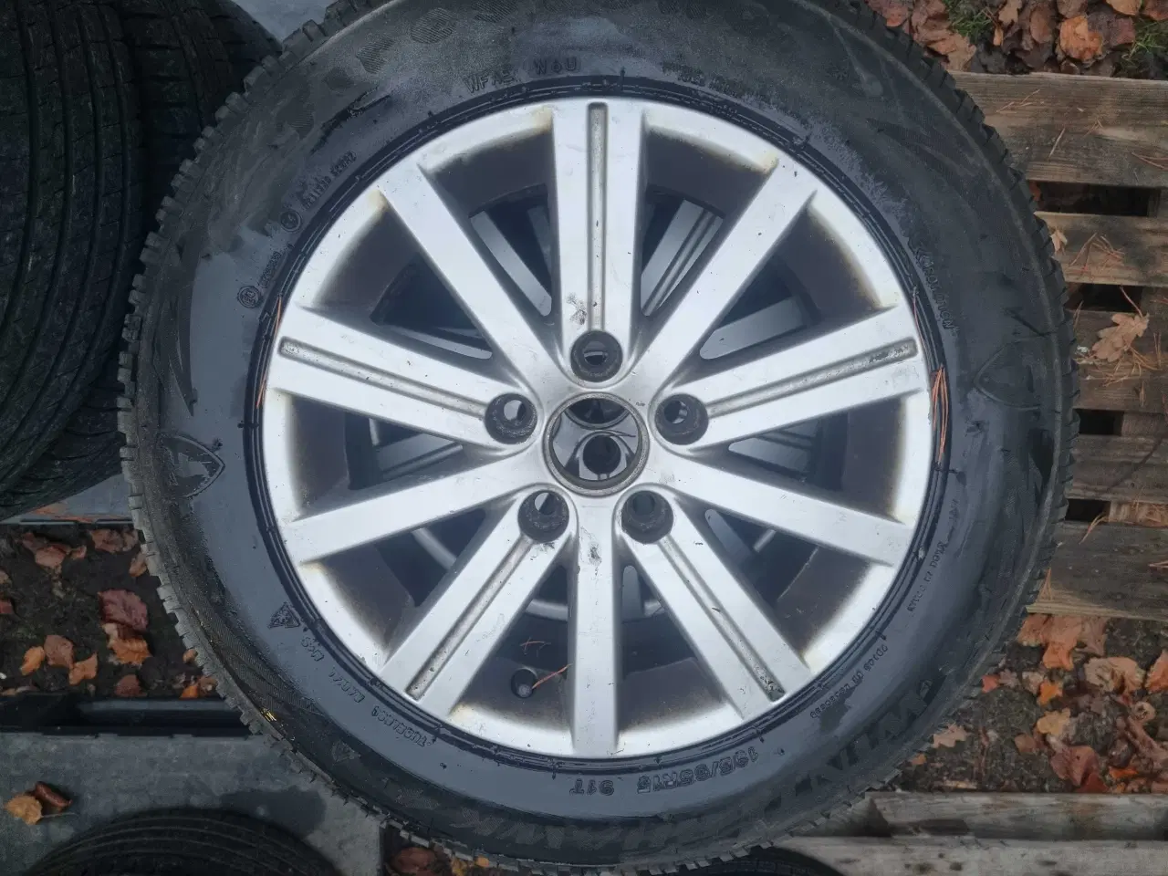 Billede 1 - Vw golf vinterhjul.