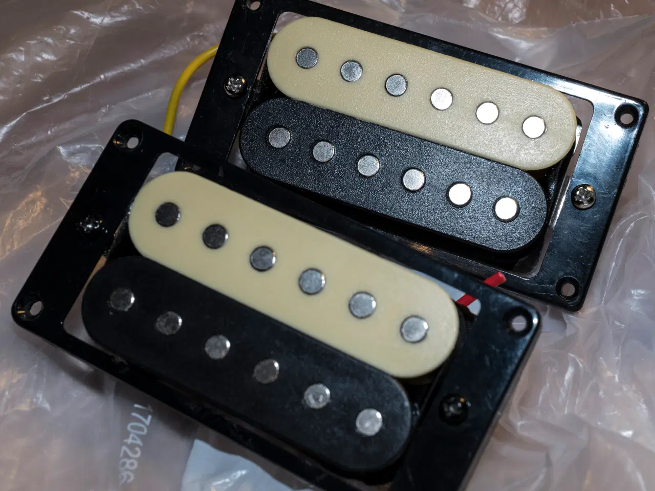 Billede 2 - Guitar Zebra-pickups.  Neck 10   og Bridge  10.4.