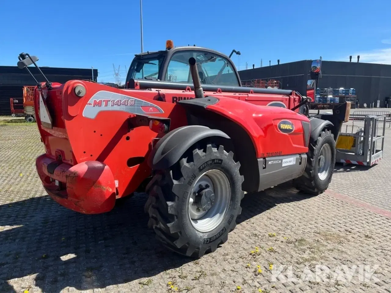 Billede 3 - Teleskoplæsser Manitou MT1440A ST3B med kurv pallegafler
