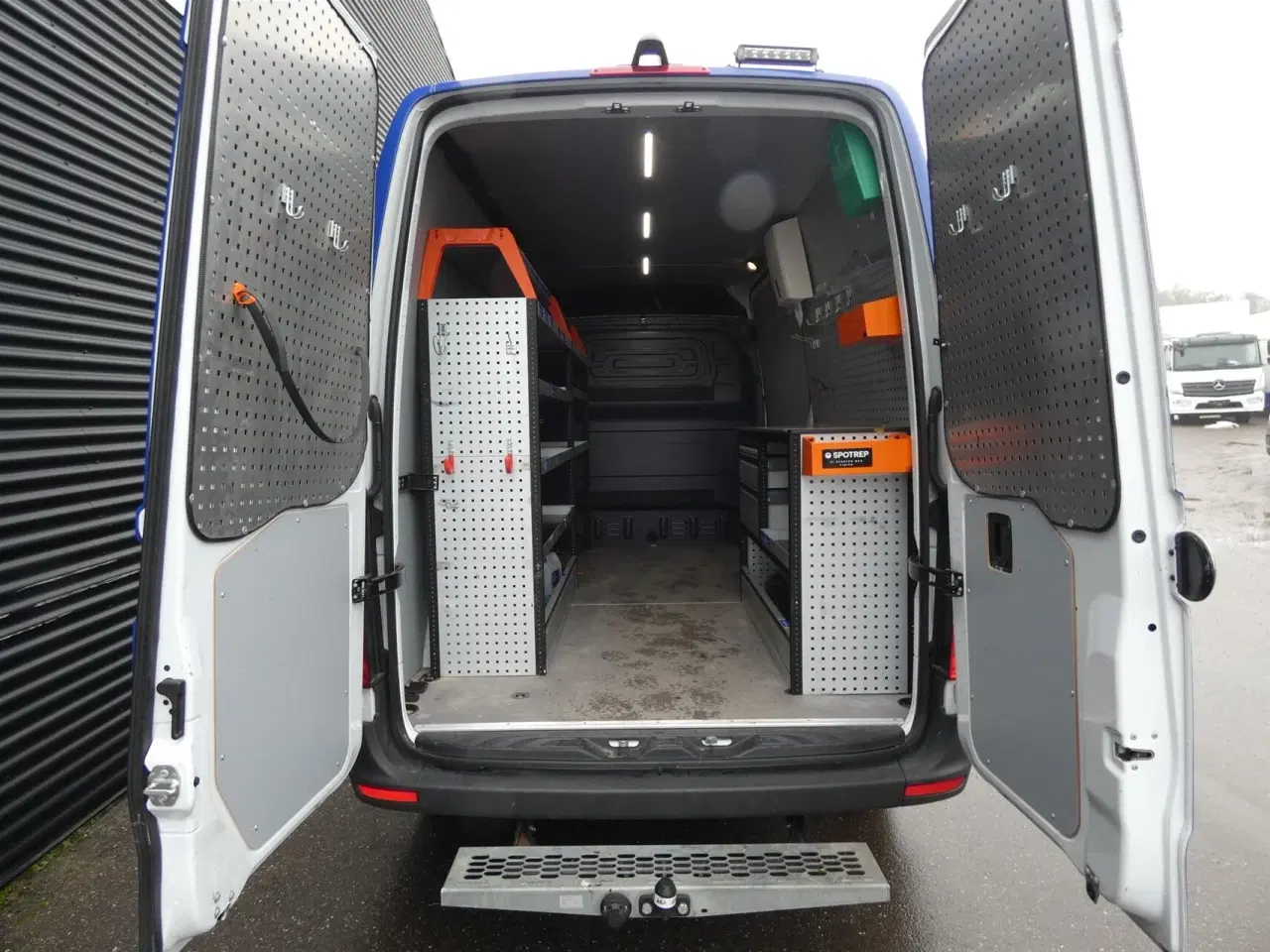 Billede 1 - Mercedes-Benz Sprinter 317 2,0 CDI VÆRKSTEDSBIL RWD 9G-Tronic 170HK Van Aut.