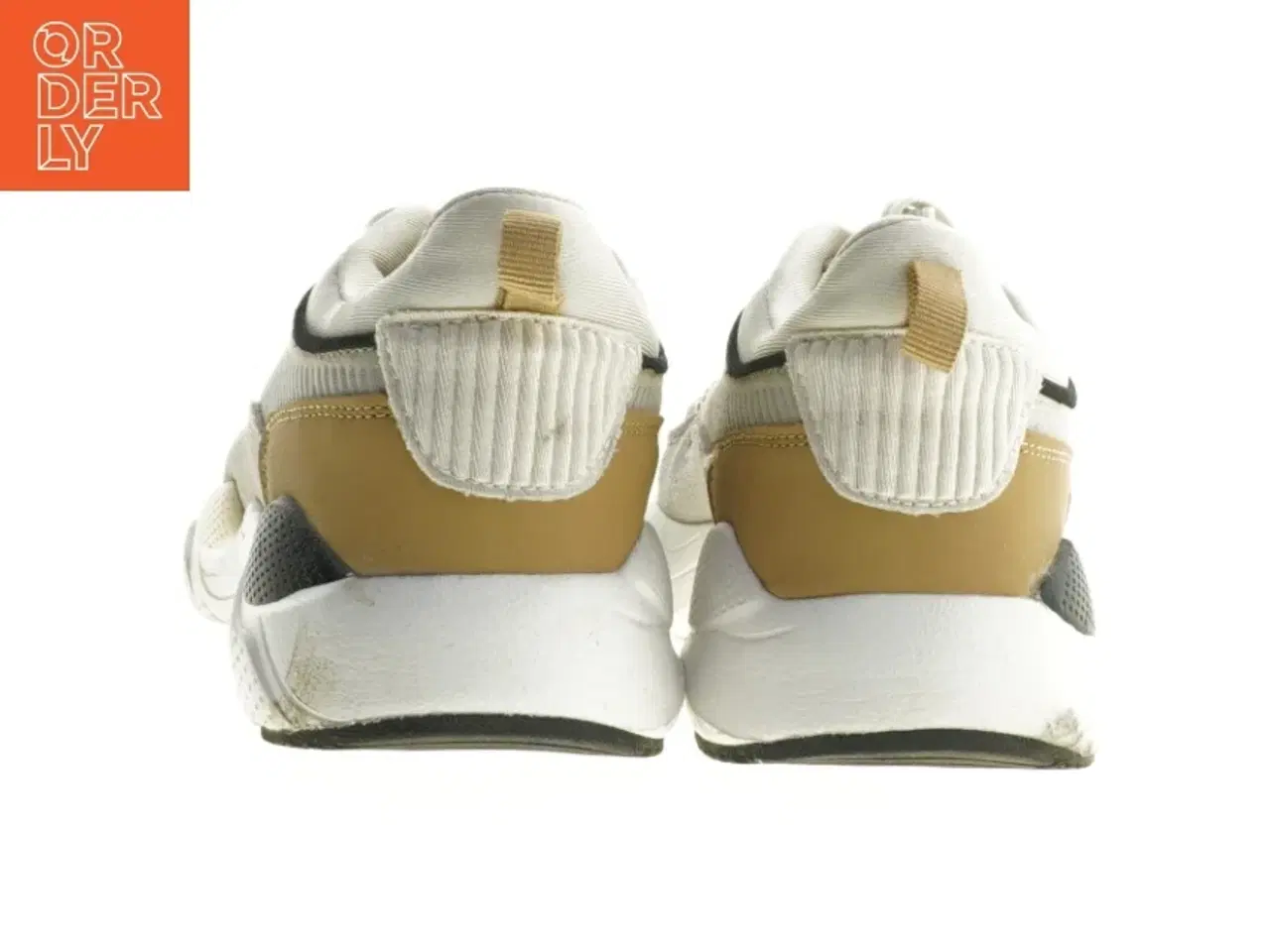 Billede 2 - Hvide og beige sneakers fra Kool (str. 32 )