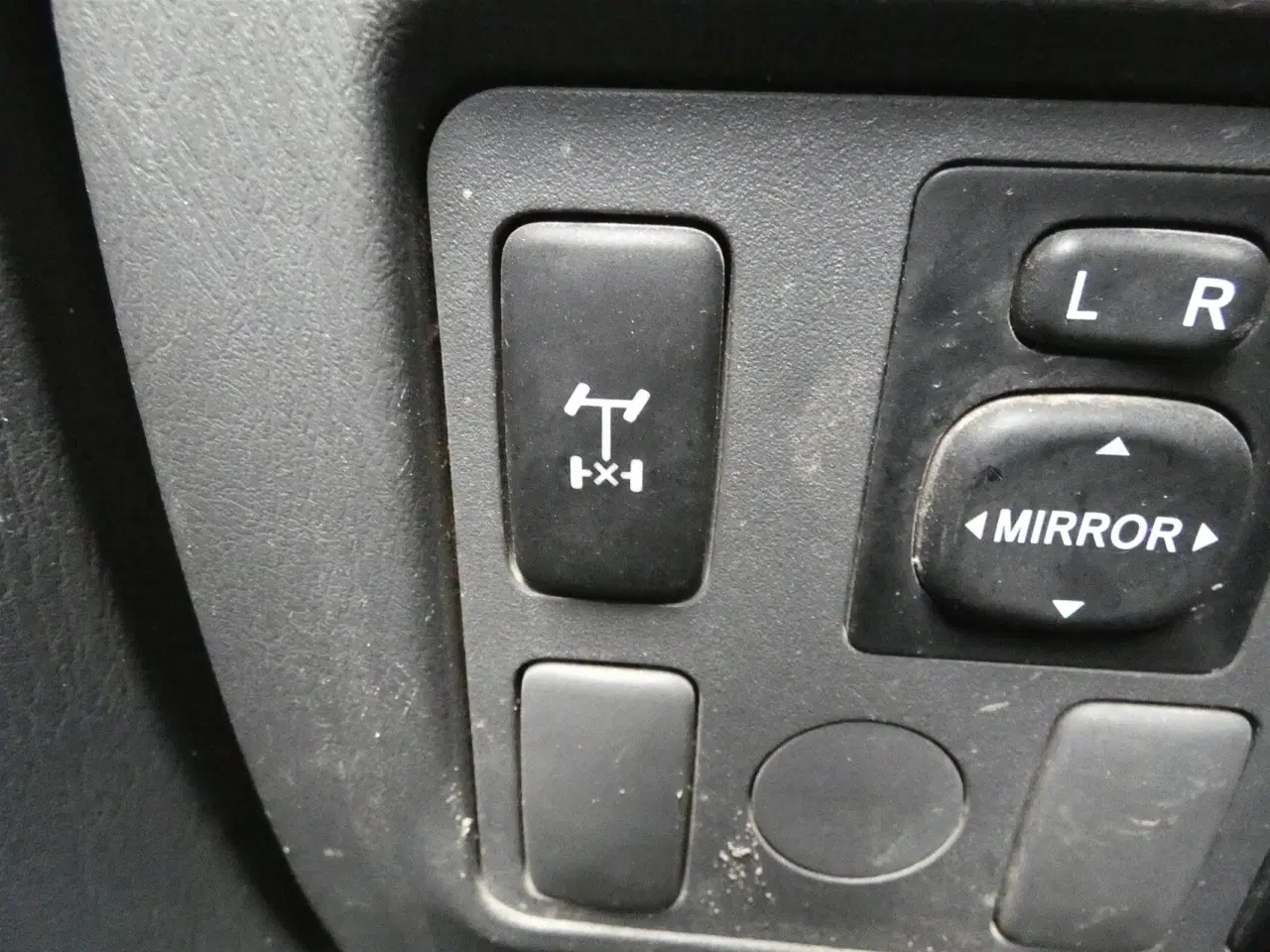 Billede 13 - Toyota HiLux Dobb.Kab. 2,5 D-4D T2 a/c 4x4 144HK Pick-Up