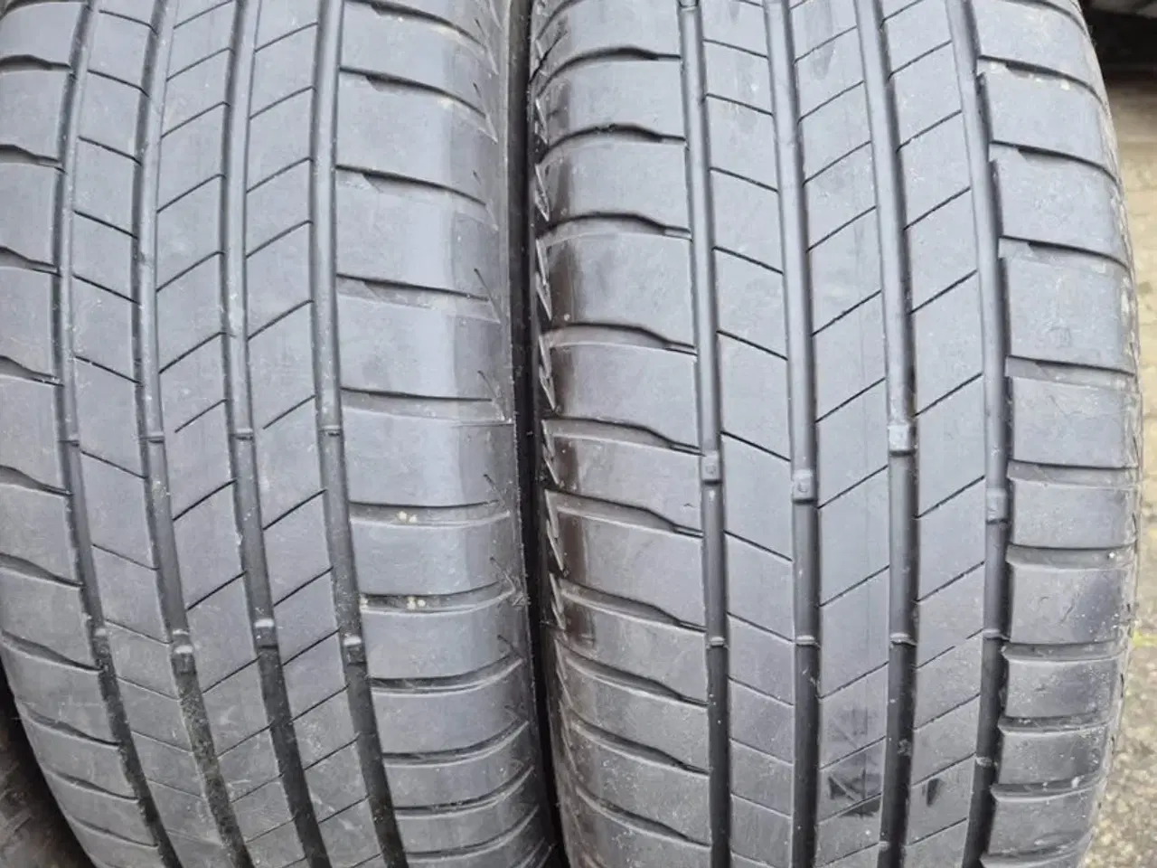 Billede 3 - Dæk på fælge (215/60 R16 Sommerdæk)