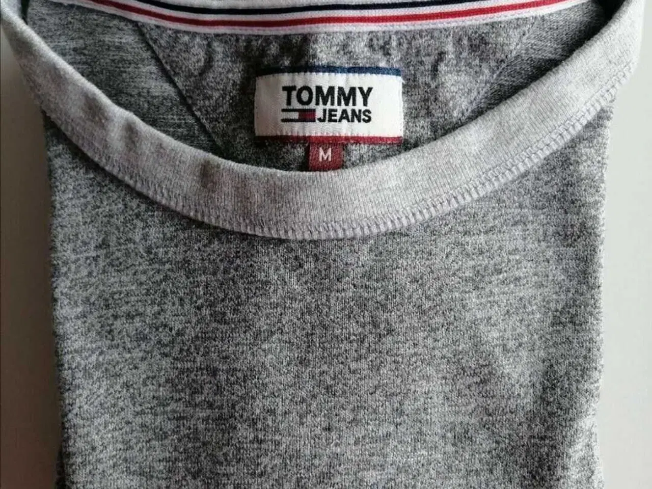 Billede 5 - Sweater. Tommy Hilfiger. Medium 