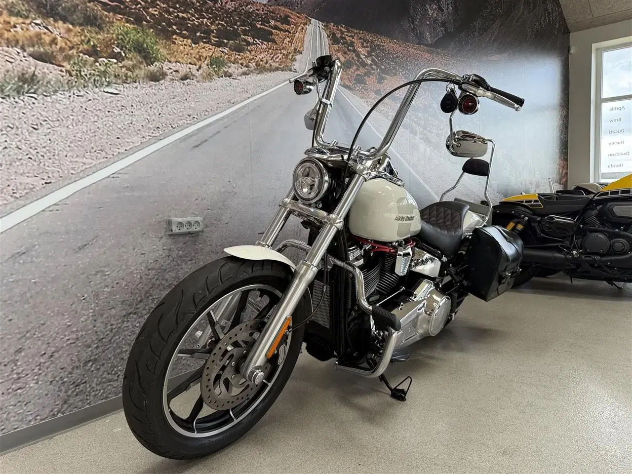 Billede 18 - Harley-Davidson FXLR Low Rider 107"