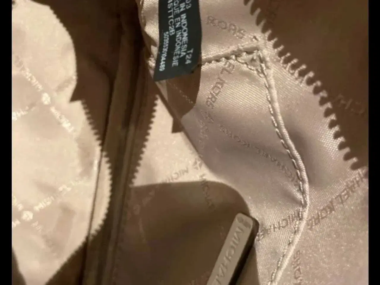 Billede 5 - Michael Kors Jet Set Item Taske Sæt