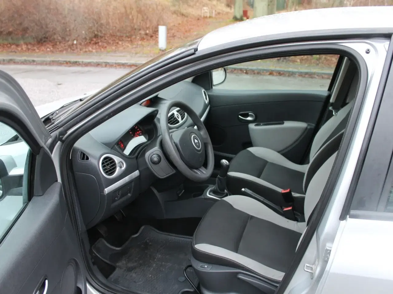 Billede 3 - Renault Clio III 1,2 16V Authentique