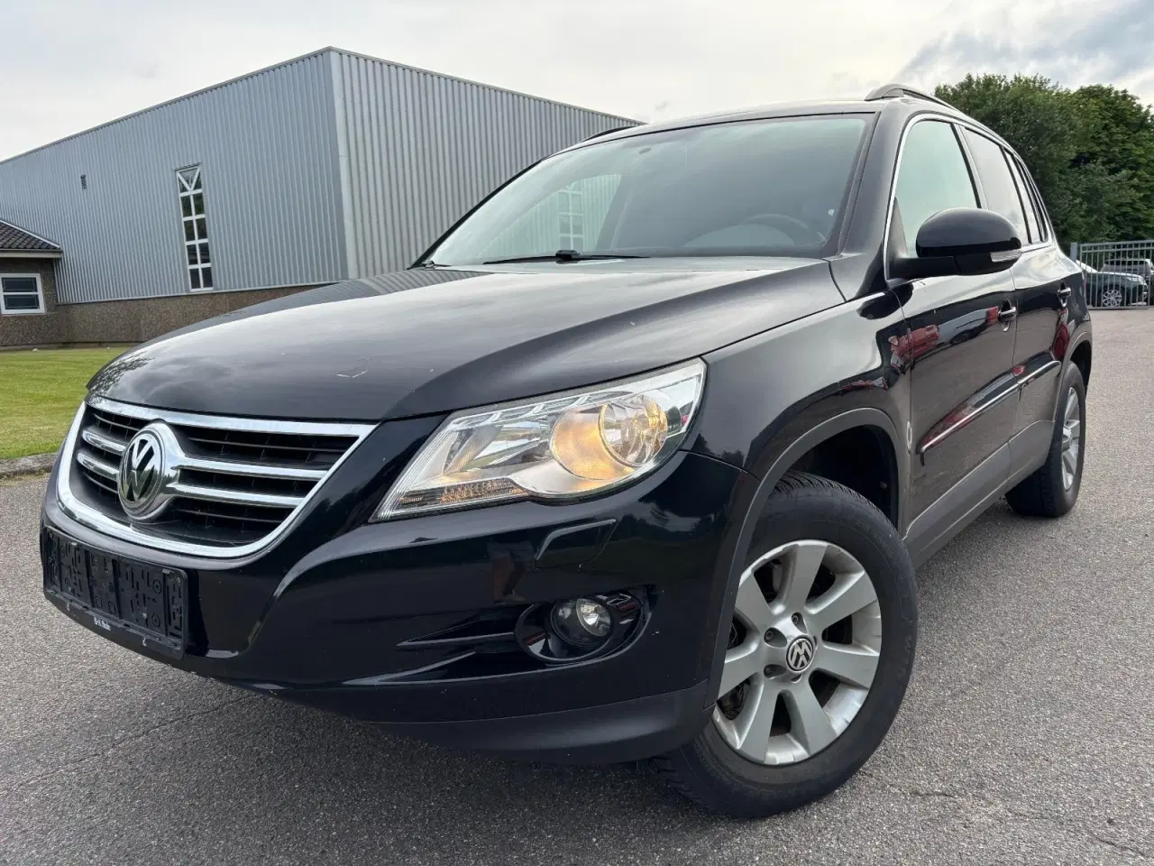 Billede 2 - VW Tiguan 2,0 TDi 140 Track & Field Tiptr. 4Motion Van