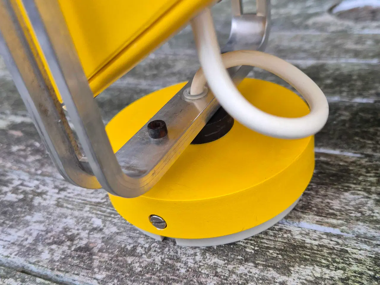 Billede 11 - Smukke gule Unispot fra Louis Poulsen