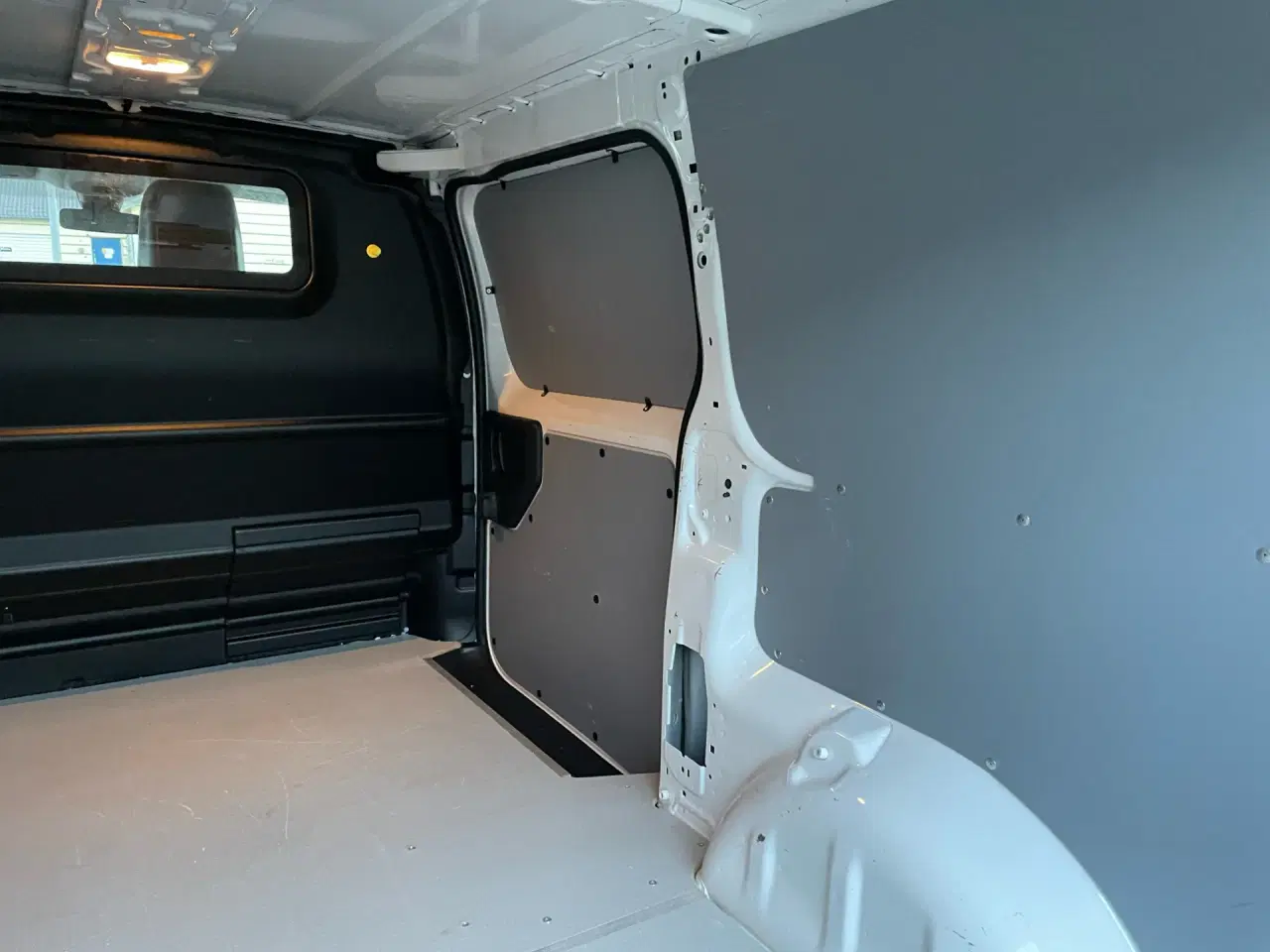 Billede 18 - TOYOTA Proace Long 2,0 D Comfort Master m/dobbelt skydedør 122HK Van 8g Aut.