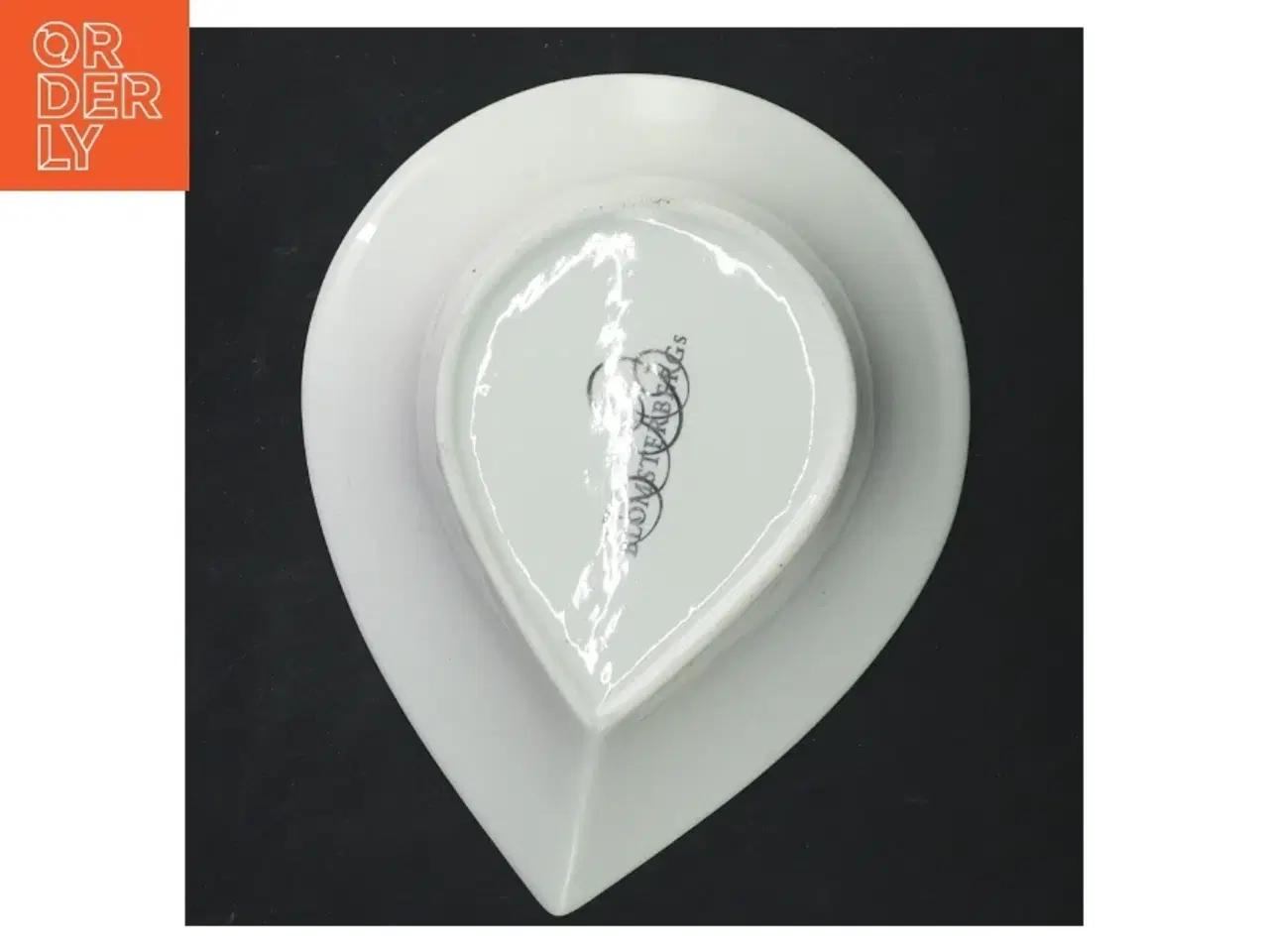 Billede 3 - Jubilæums Dråbeskål porcelænsskål fra Blomsterberg  (str. 20x16 cm)