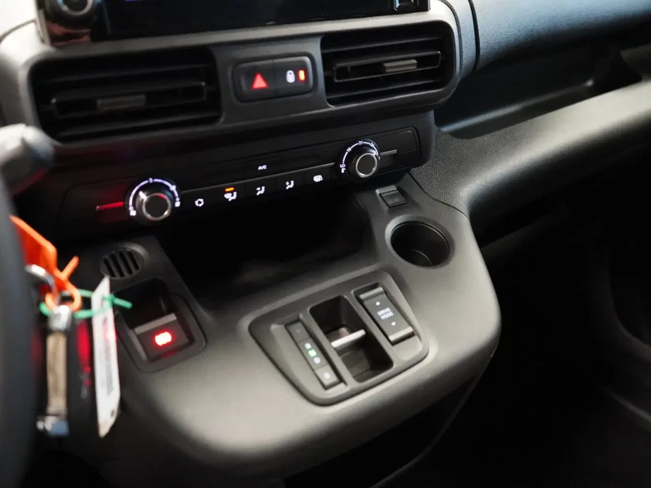 Billede 13 - 3 pers varebil - 136 HK – Automatgear – Ny 