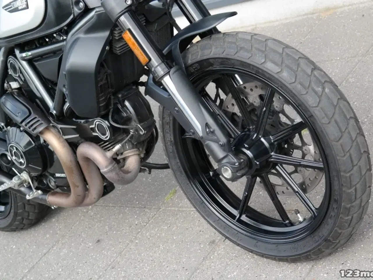 Billede 12 - Ducati Scrambler Icon Dark MC-SYD       BYTTER GERNE