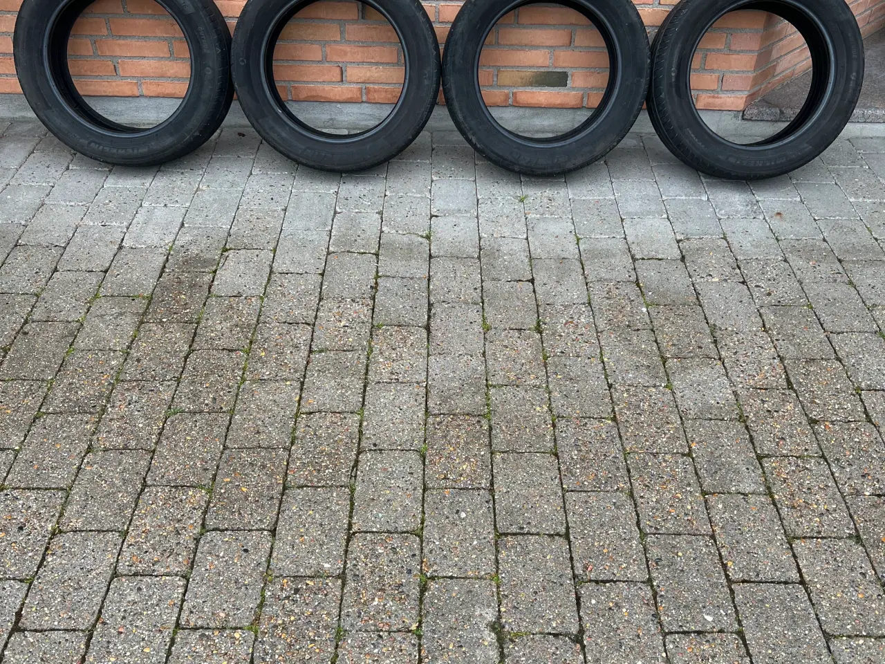 Billede 1 - Sommerdæk 195/55 r16