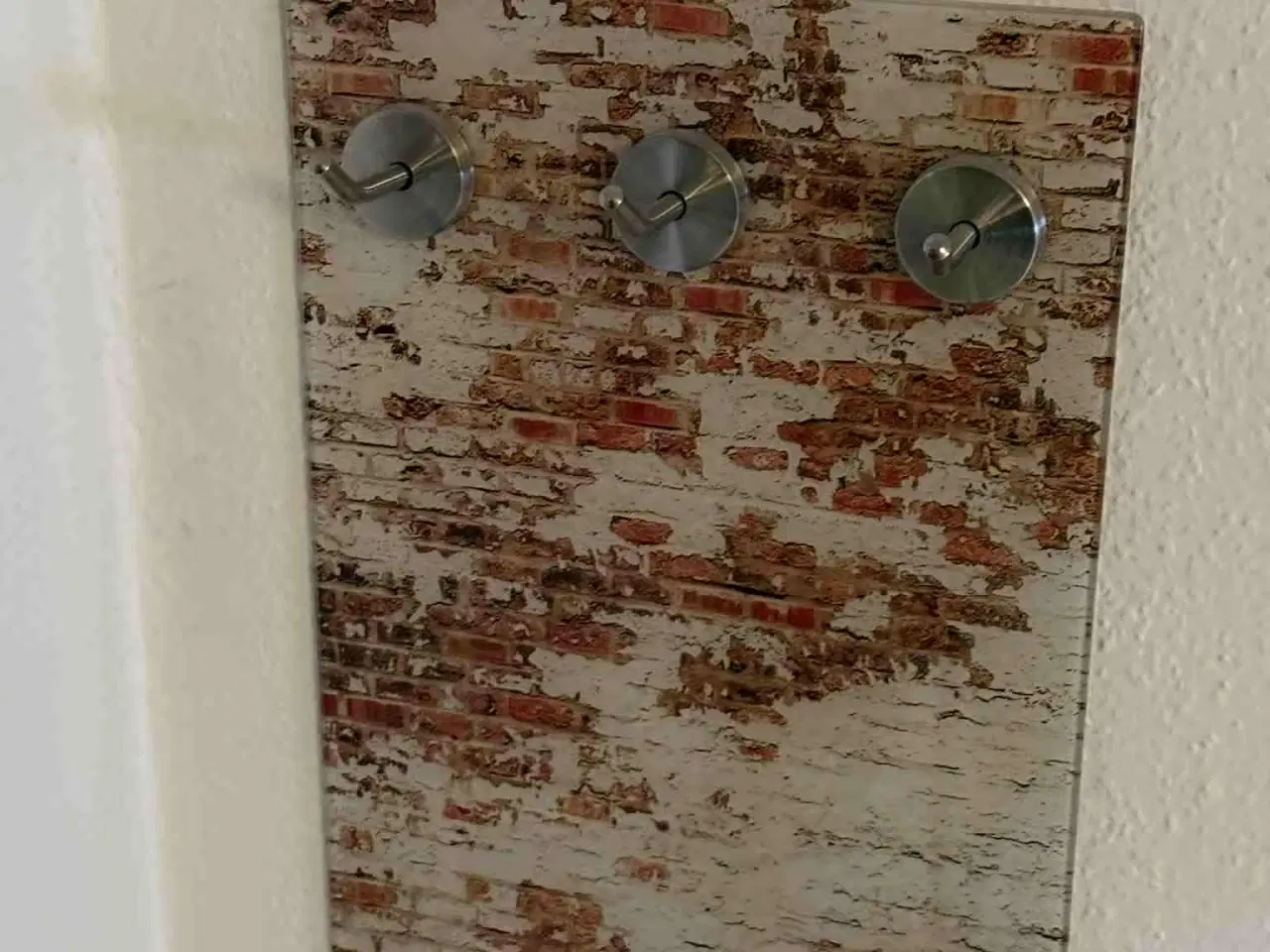 Billede 3 - Knagerække med muestensmotiv