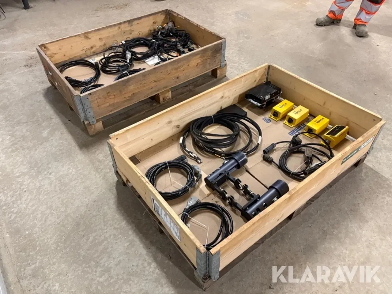 Billede 3 - Dele til gps anlæg Trimble