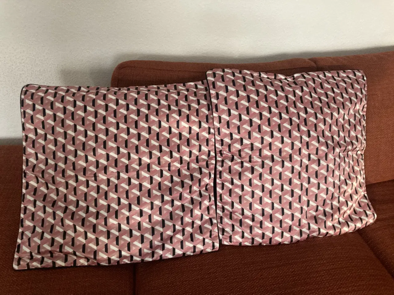 Billede 1 - 2 pynte pudebetræk fra H&M