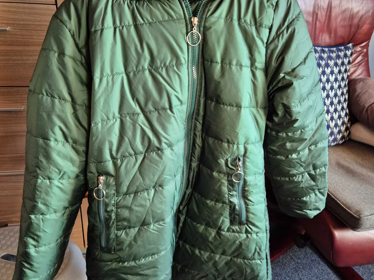 Billede 1 - Vinterfrakke med plydsfoer